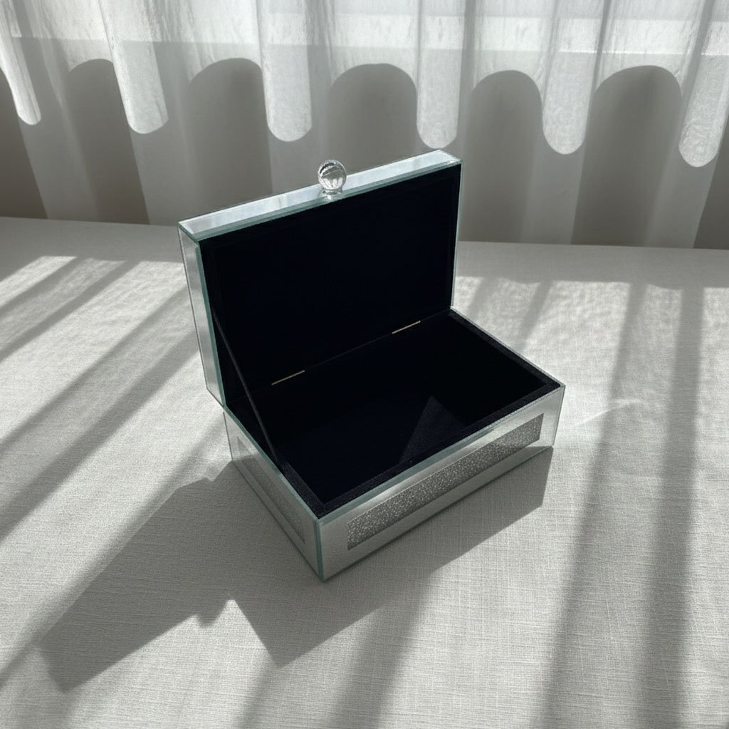 Luxury Crushed Diamond Mirrored Jewelry Box - Sparkle Keepsake Chest - Image 4
